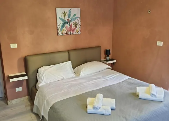 A Due Passi Dalla Valle Dei Templi Affittacamere 3*